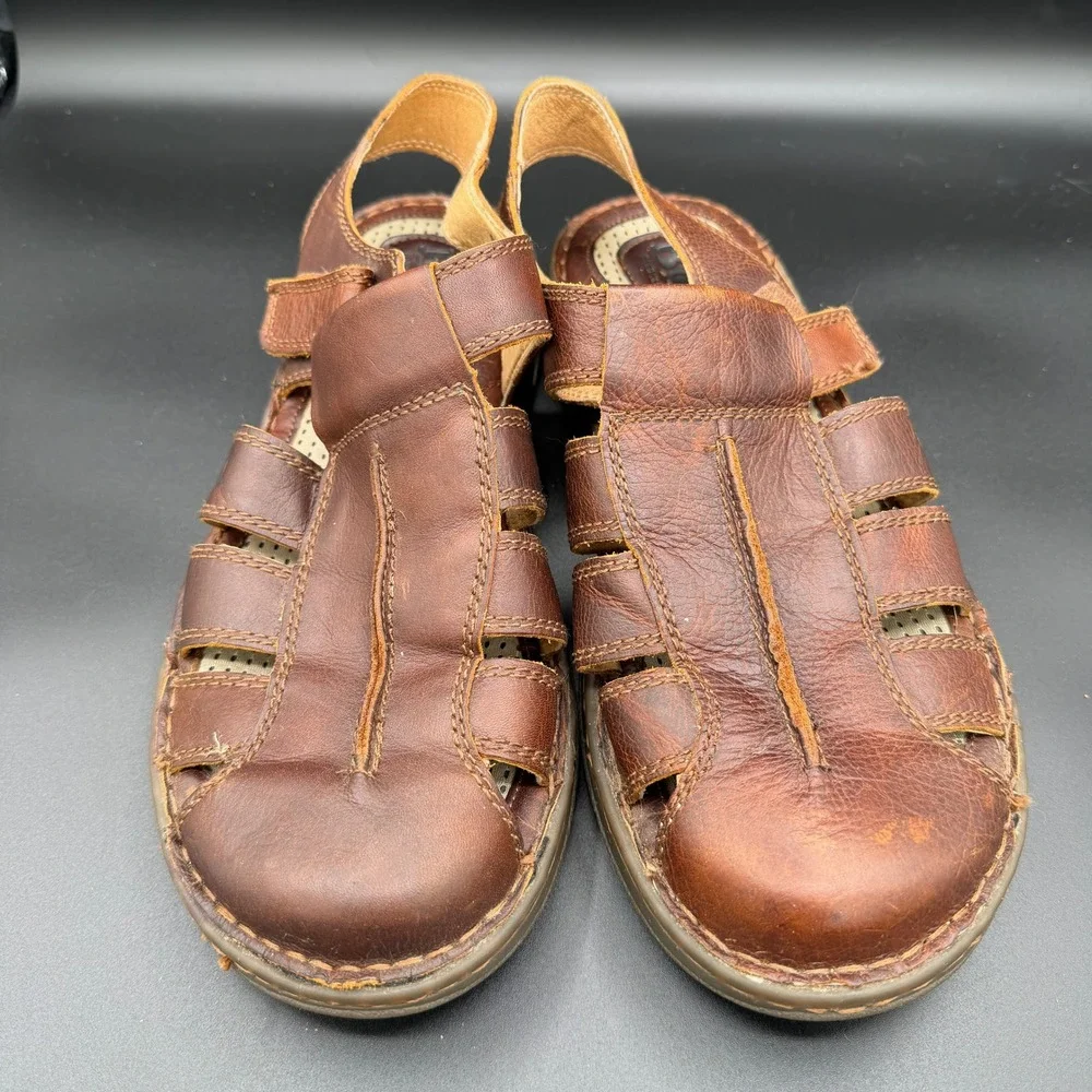 Born Mens Size 11M Brown Leather Fisherman Sandals